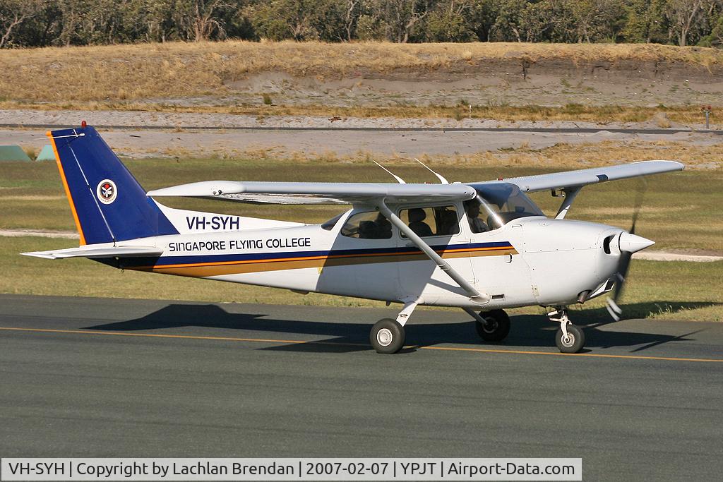VH-SYH, Cessna 172R C/N 17280356, Cessna 172R