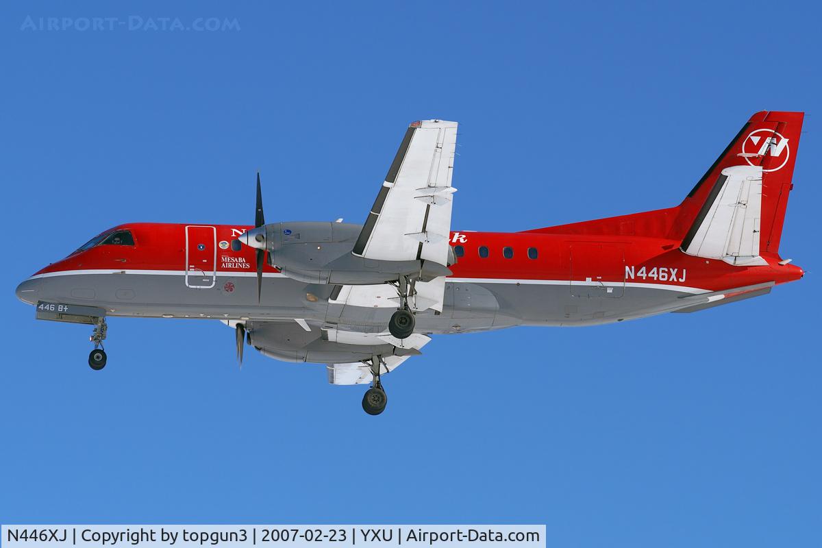 N446XJ, 1998 Saab 340B C/N 340B446, Short final for RWY33.
