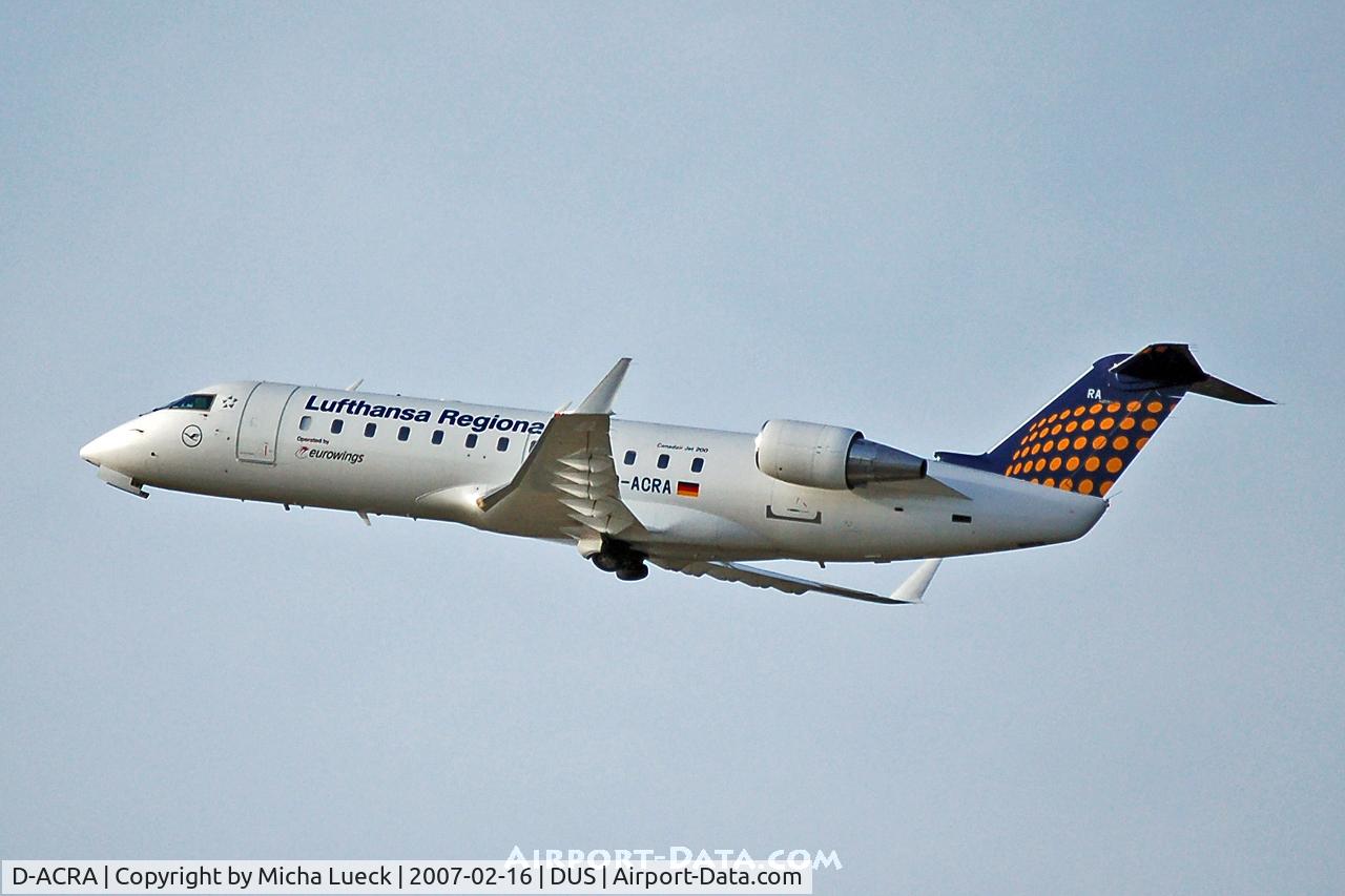 D-ACRA, Canadair CRJ-200ER (CL-600-2B19) C/N 7567, On short finals