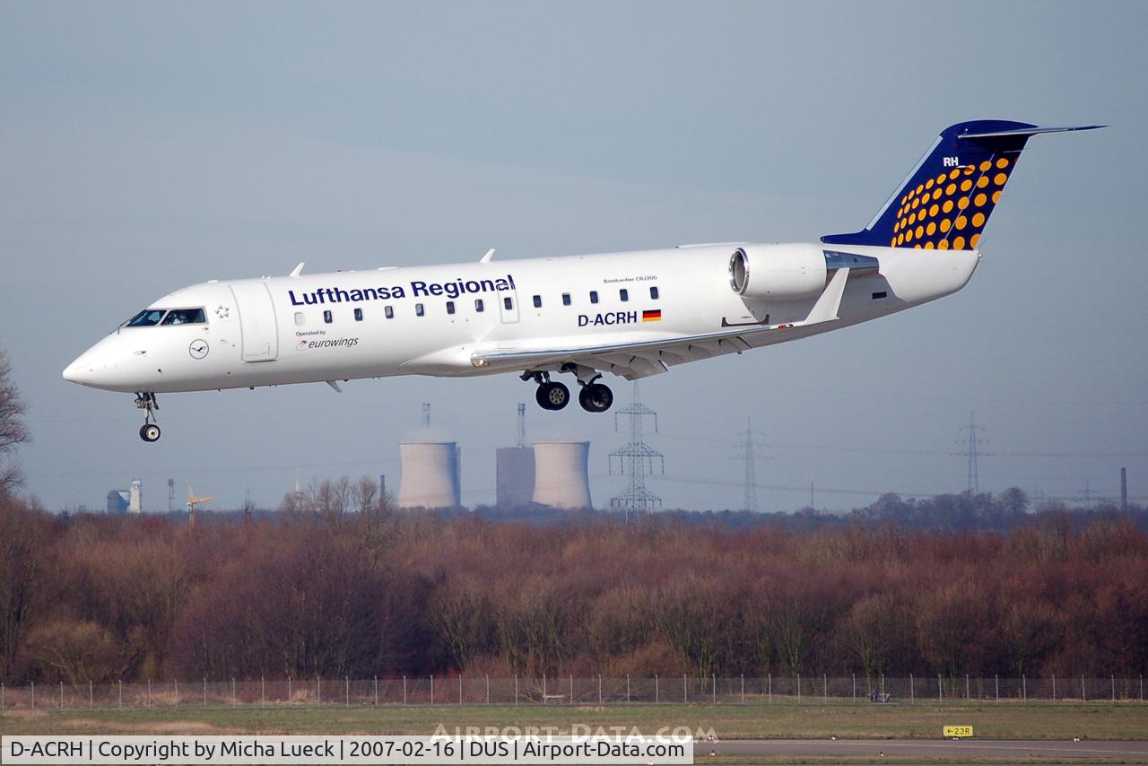 D-ACRH, 2002 Canadair CRJ-200LR (CL-600-2B19) C/N 7738, On short finals