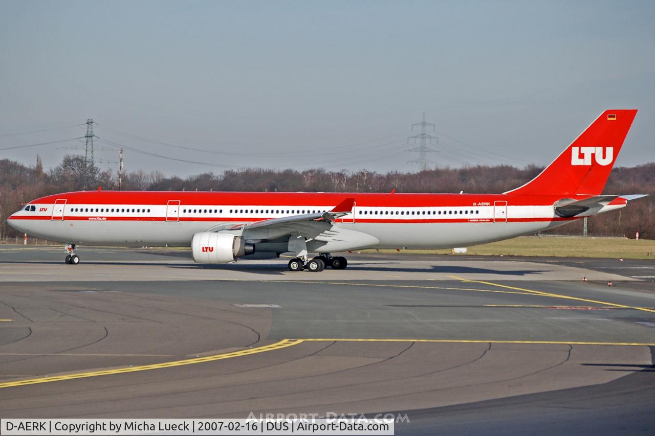 D-AERK, 1996 Airbus A330-322 C/N 120, Turning on the the runway for take off