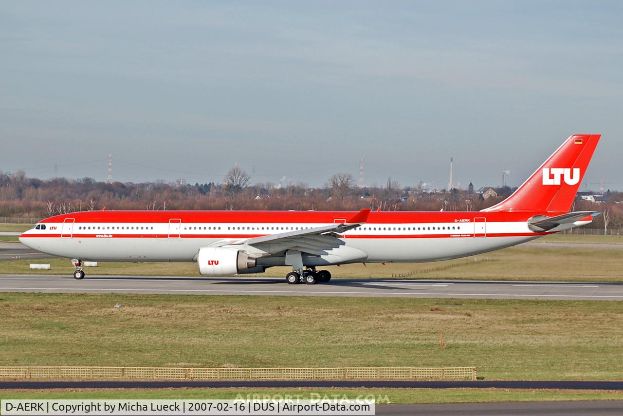 D-AERK, 1996 Airbus A330-322 C/N 120, Take-off run