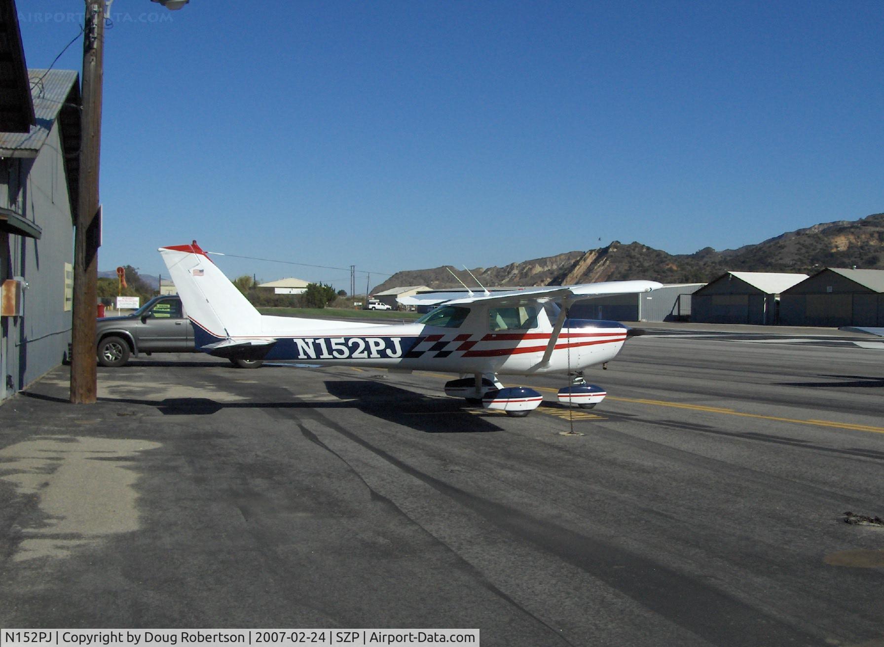 N152PJ, 1978 Cessna 152 C/N 15281624, 1978 Cessna 152 II, Lycoming O-235-L2C 110 hp, new superb paint scheme gives totally different appearance