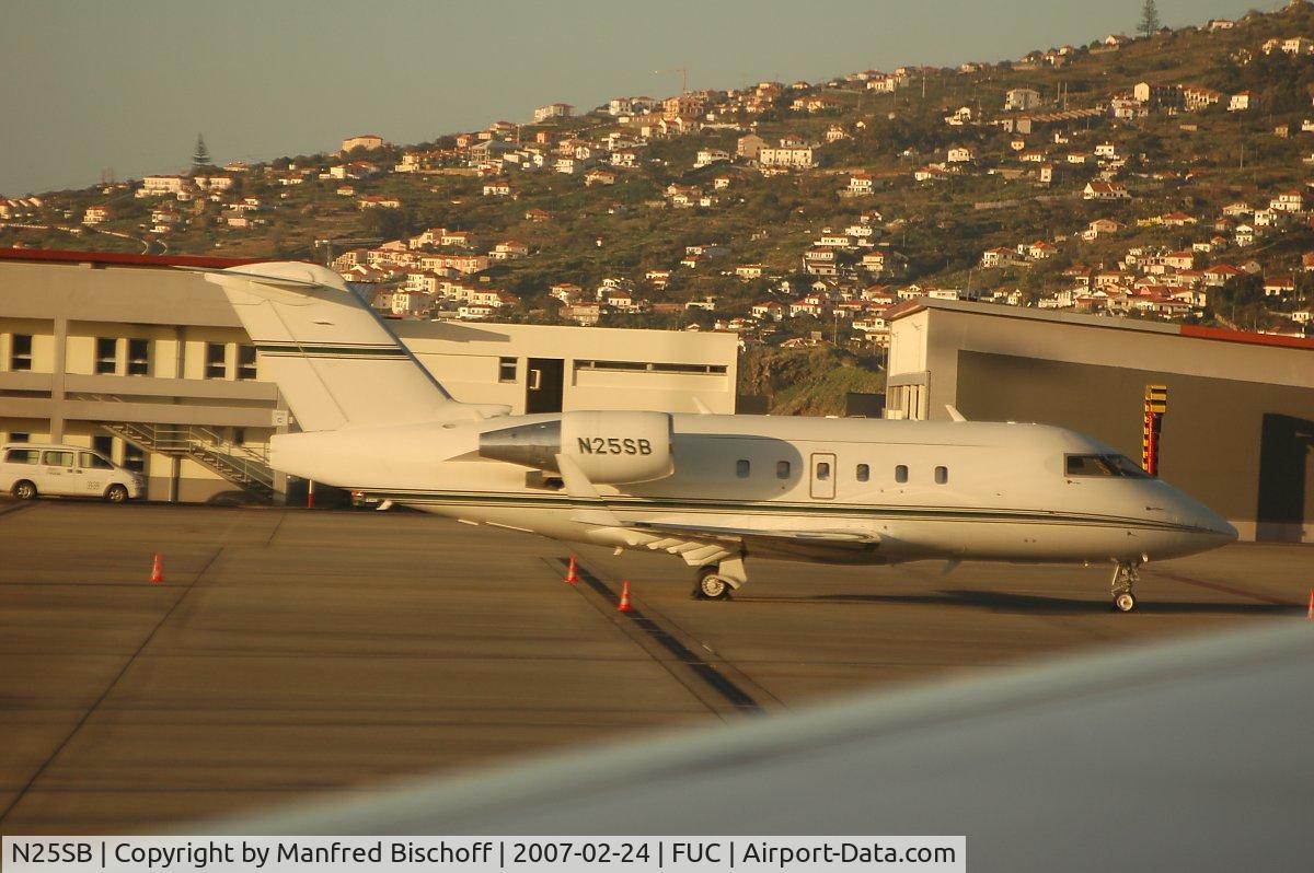 N25SB, 1992 Canadair Challenger 601-3A (CL-600-2B16) C/N 5115, N25SB at Funchal Airport, Madeira Island/Portugal