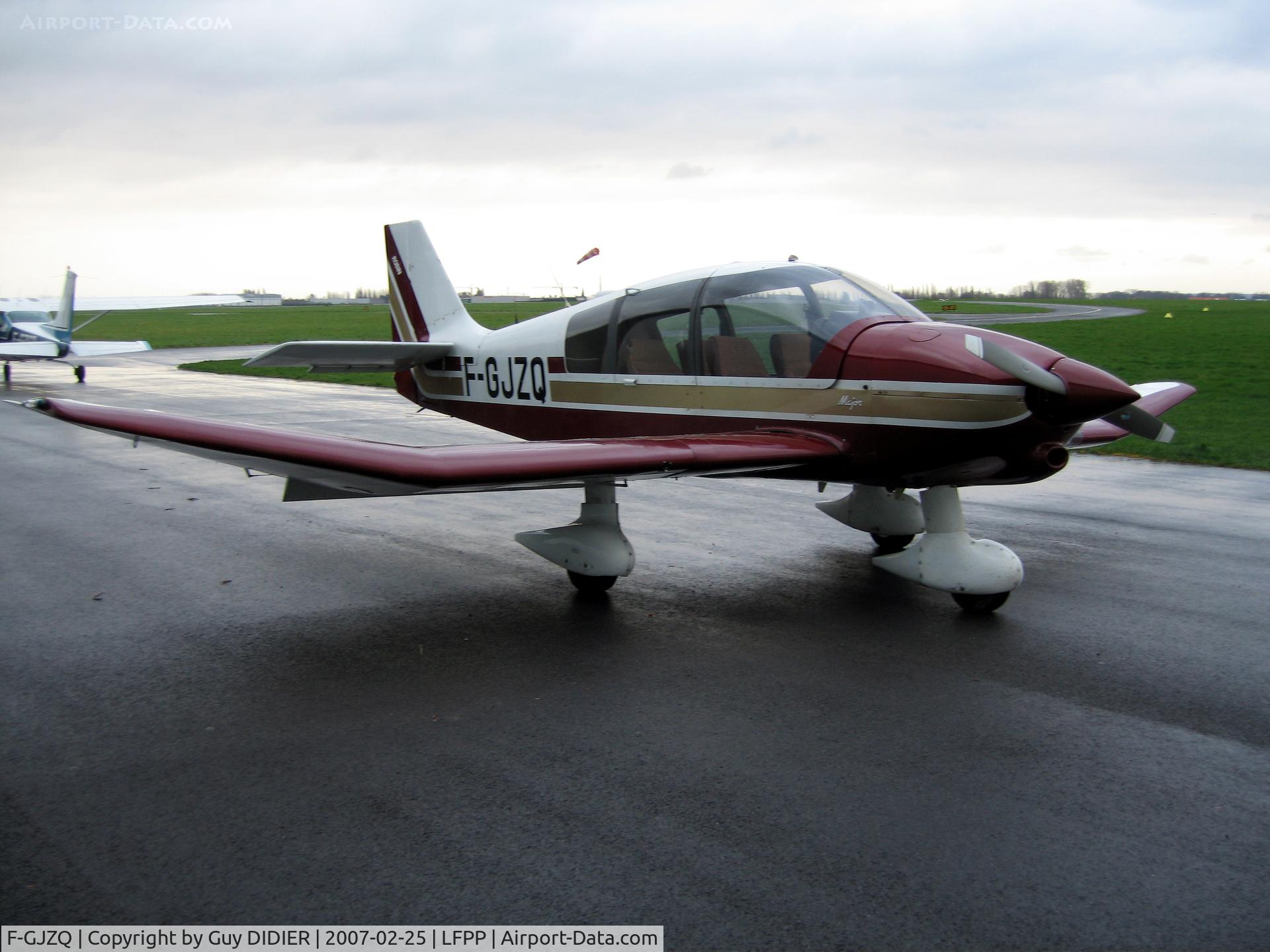 F-GJZQ, 1991 Robin DR-400-160 Chevalier C/N 2030, Robin DR400 owned by Dassault Aeroclub at LFPP Feb. 25- 2007