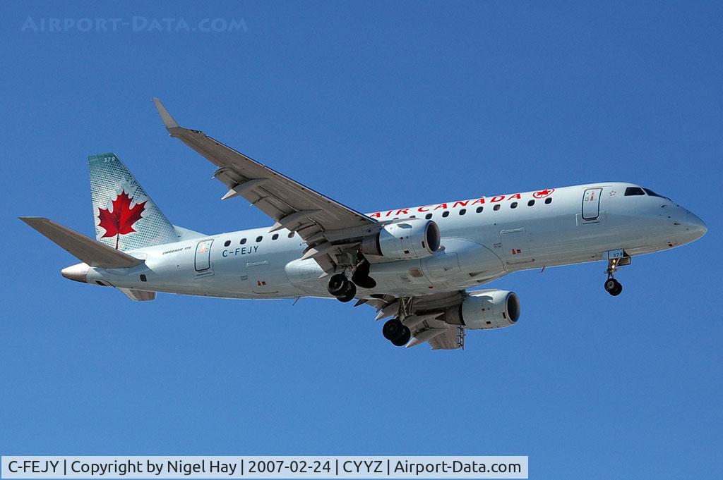 C-FEJY, 2005 Embraer 175SU (ERJ-170-200SU) C/N 17000097, Arrival on Rwy 05