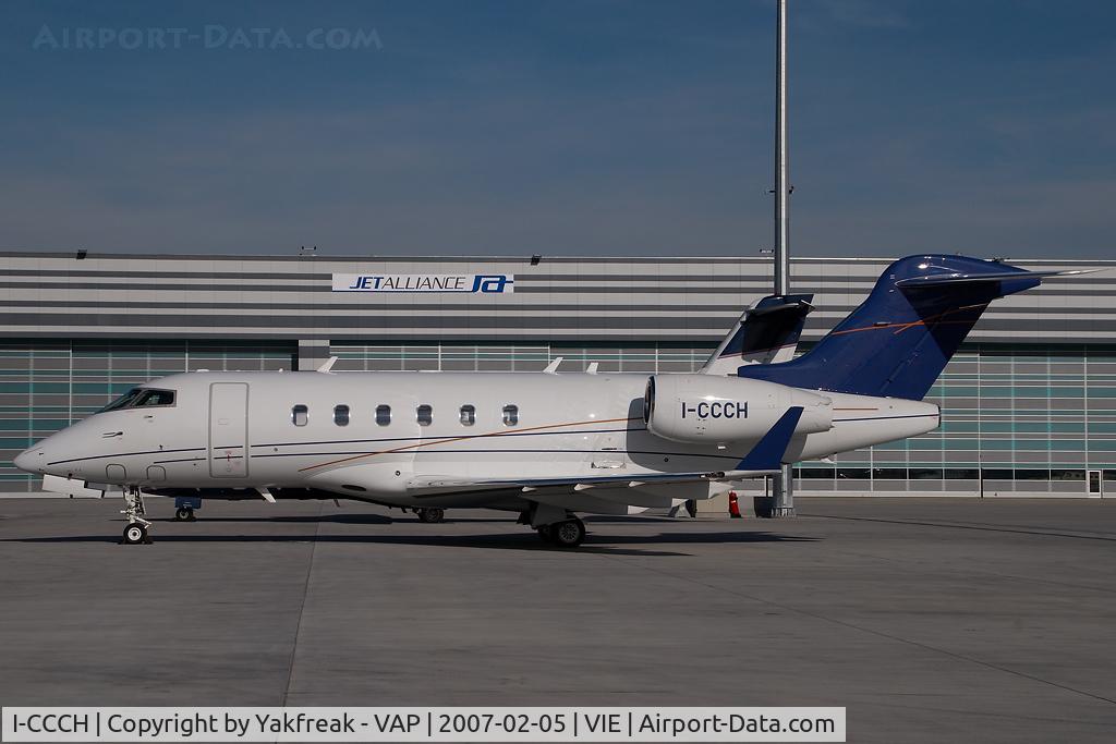 I-CCCH, Canadair Challenger 300 (BD-100-1A10) C/N 20094, Canadair CL300