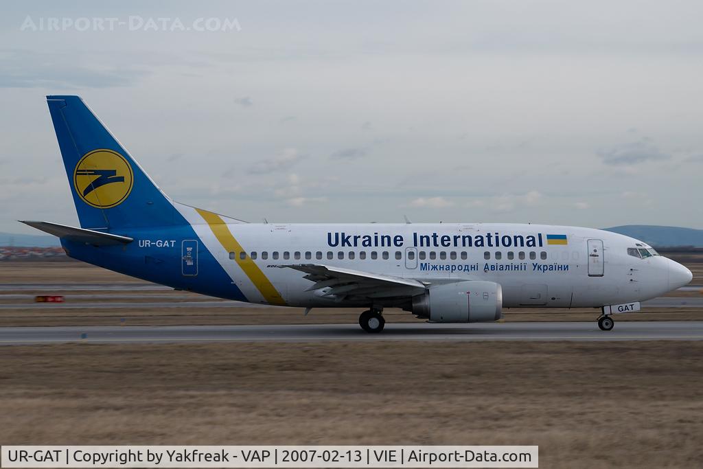 UR-GAT, 1993 Boeing 737-528 C/N 25237, Ukraine International Boeing 737-300
