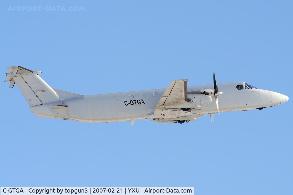 C-GTGA, 1989 Beech 1900C-1 C/N UC-62, Departing via RWY15.