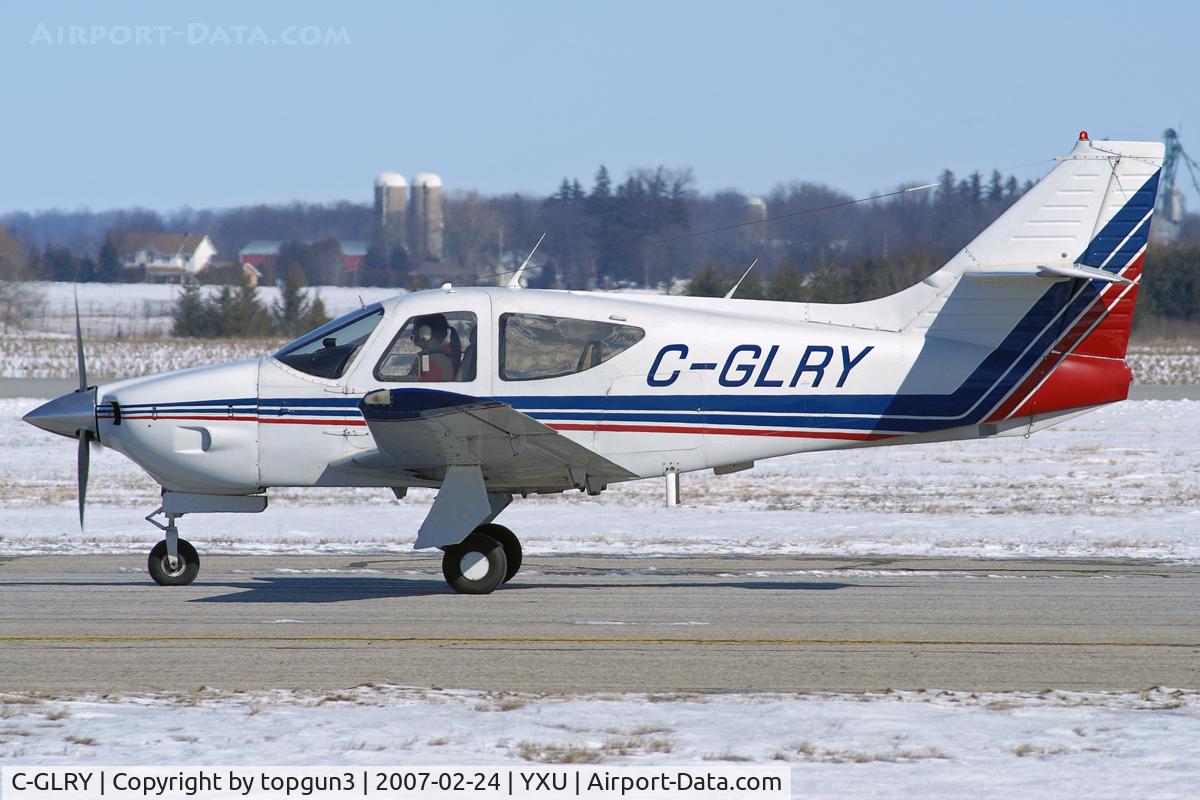C-GLRY, Aero Commander 112 C/N 257, Taxiing on Golf