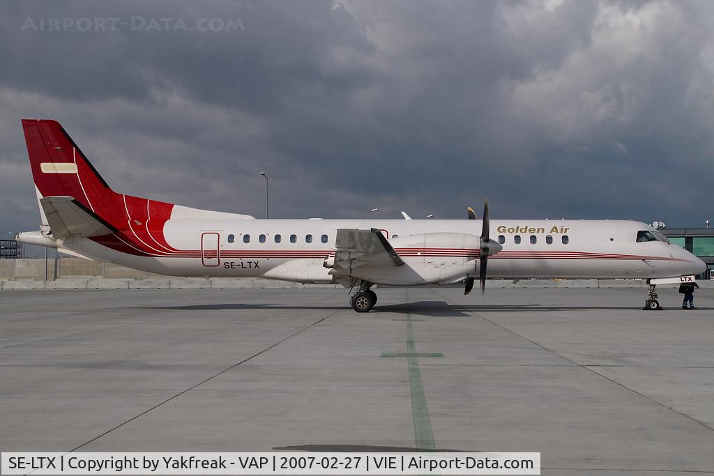 SE-LTX, 1995 Saab 2000 C/N 2000-024, Golden Air Saab 2000