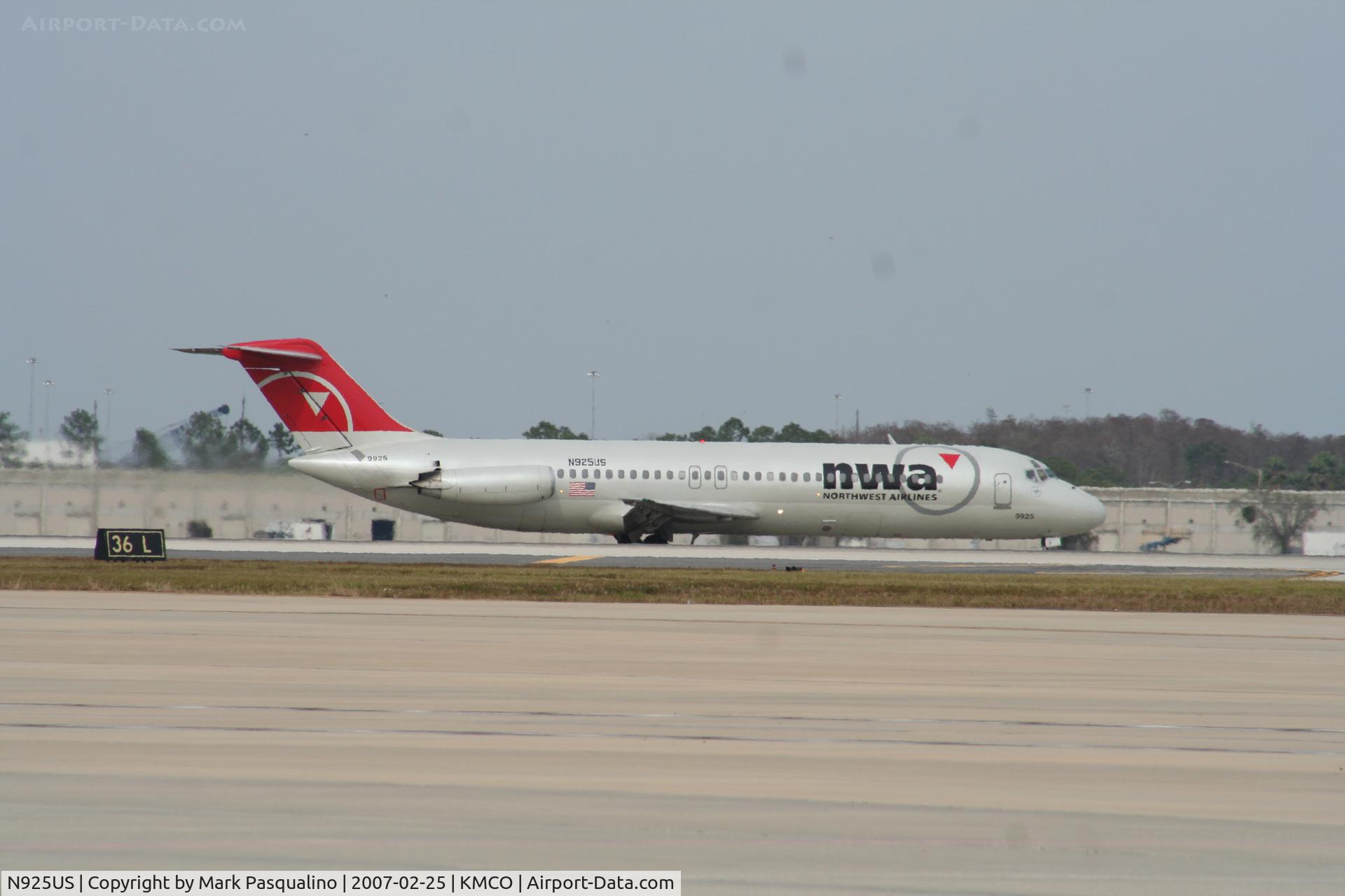 N925US, 1970 Douglas DC-9-32 C/N 47472, DC-9-32