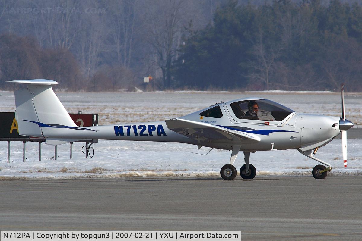 N712PA, 2008 Diamond DA-40 Diamond Star C/N 40.912, On Alpha ready for departure.