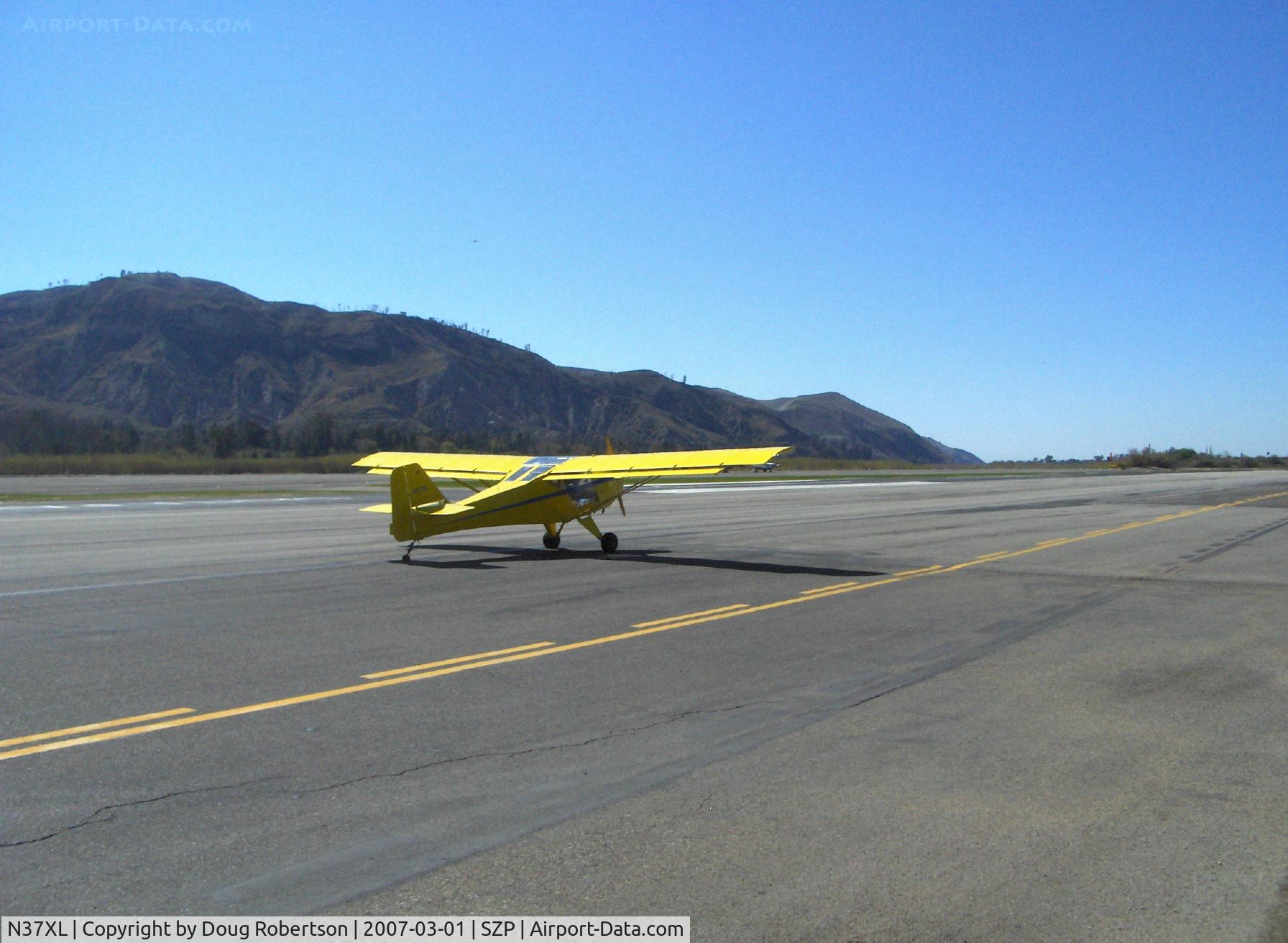 N37XL, 1997 Skystar Kitfox XL C/N BCX002, 1997 Beckett KITFOX XL. Rotax 912 100 Hp, taxi