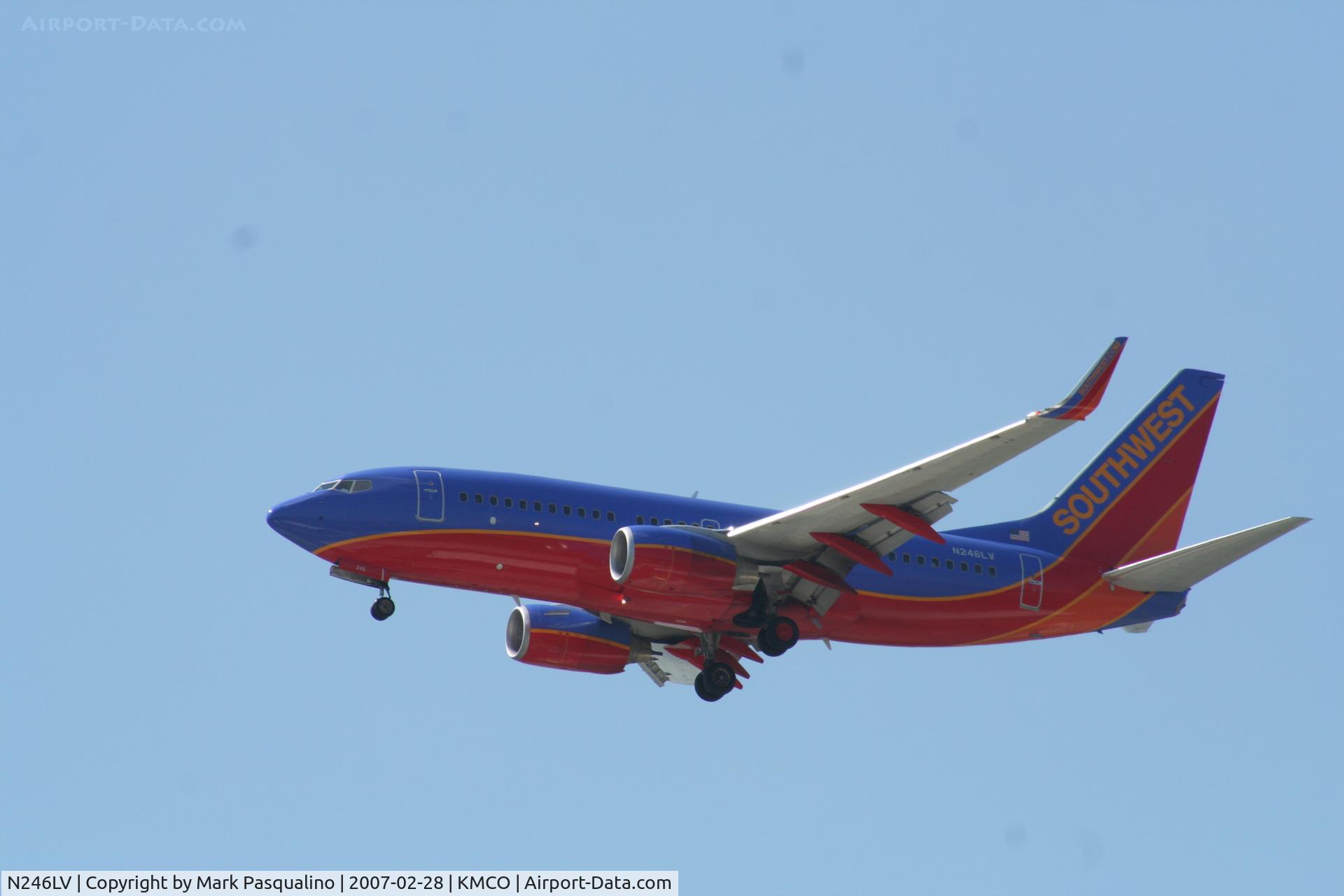 N246LV, 2006 Boeing 737-7H4 C/N 32507, Boeing 737-700