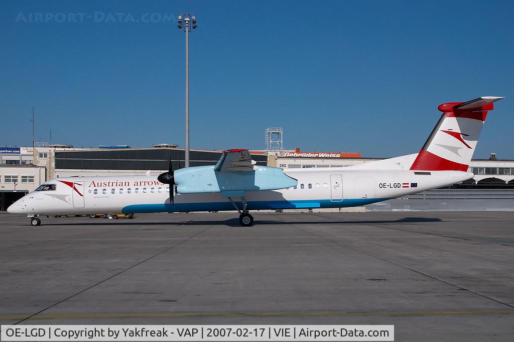 OE-LGD, 2000 De Havilland Canada DHC-8-402Q Dash 8 C/N 4027, Austrian Arrows Dash8-400