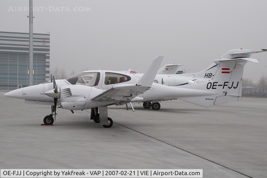 OE-FJJ, Diamond DA-42 Twin Star C/N 42.037, Flyers GmbH Diamond Aircraft DA42 Twin Star