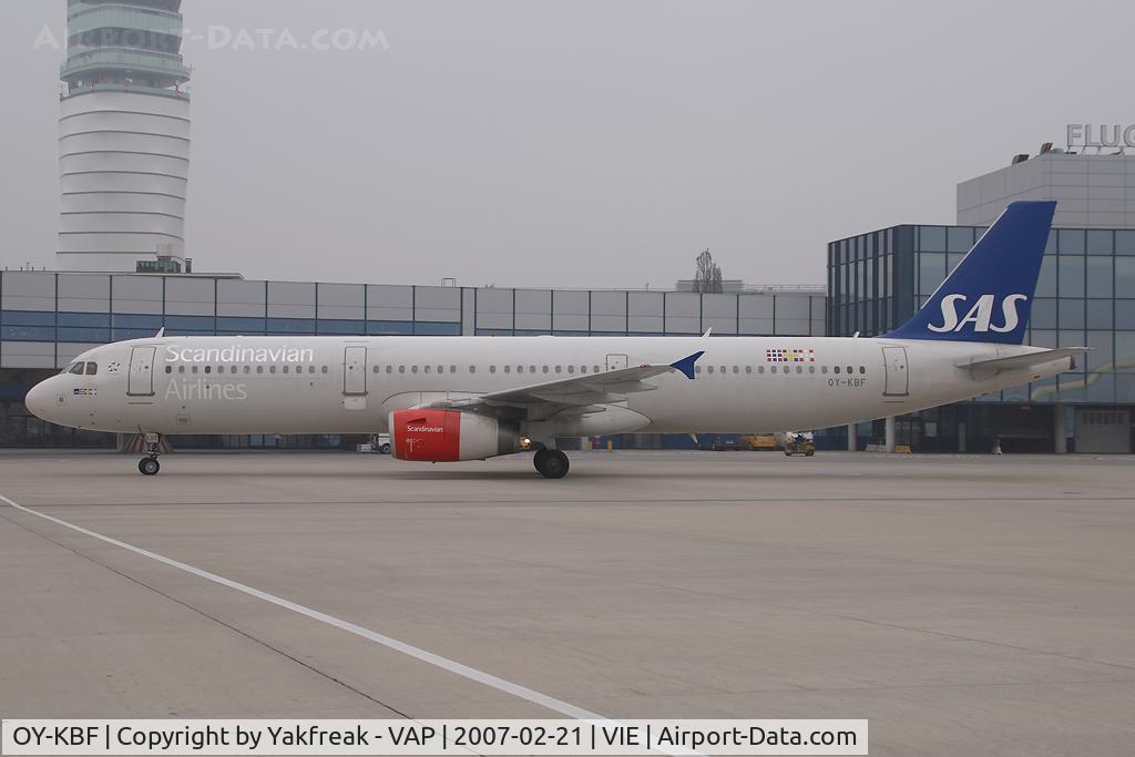 OY-KBF, 2002 Airbus A321-232 C/N 1807, Scandinavian Airlines Airbus 321