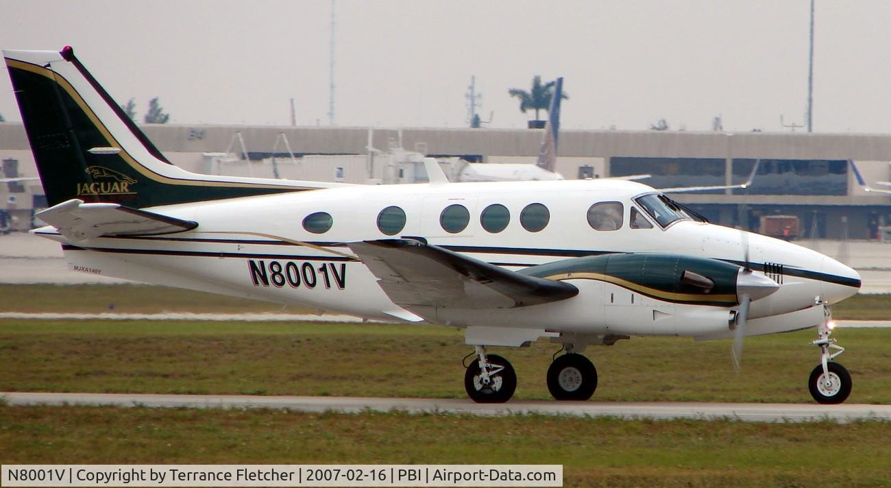 N8001V, 1990 Beech C90A King Air C/N LJ-1265, Beech C90A