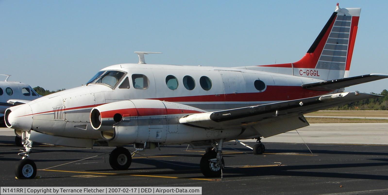 N141RR, 1965 Beech 90 King Air C/N LJ-38, wears C-GGGL Canadian marks despite sale in 2000