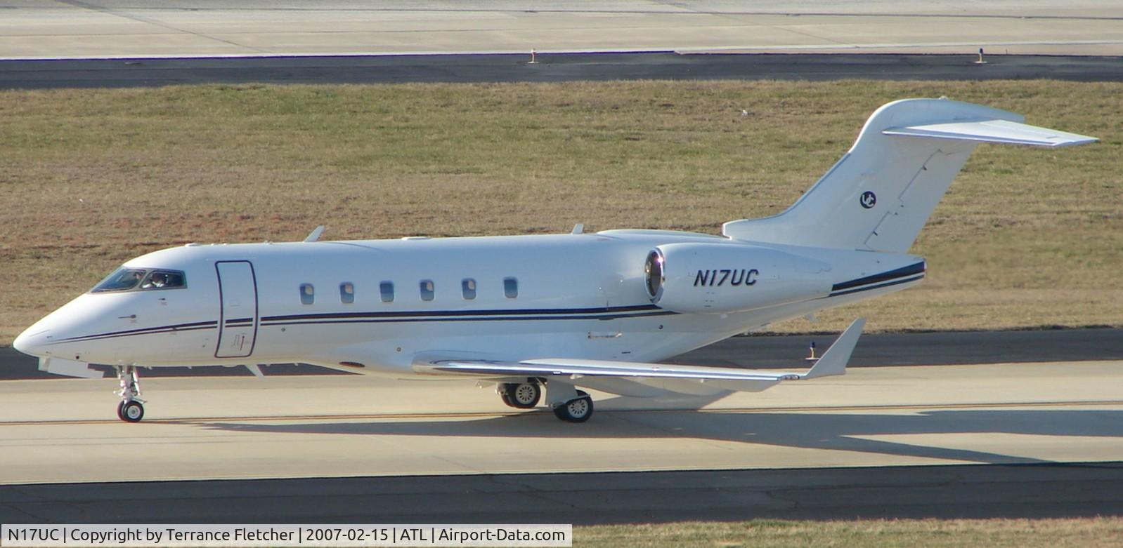 N17UC, 2004 Bombardier Challenger 300 (BD-100-1A10) C/N 20011, Bombardier 100