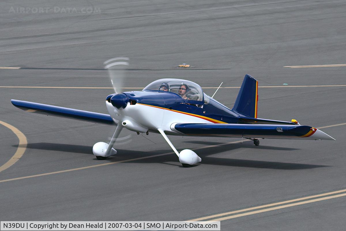N39DU, 2000 Vans RV-6 C/N 22818, 2000 Vans RV-6 taxiing to RWY 3 for takeoff.