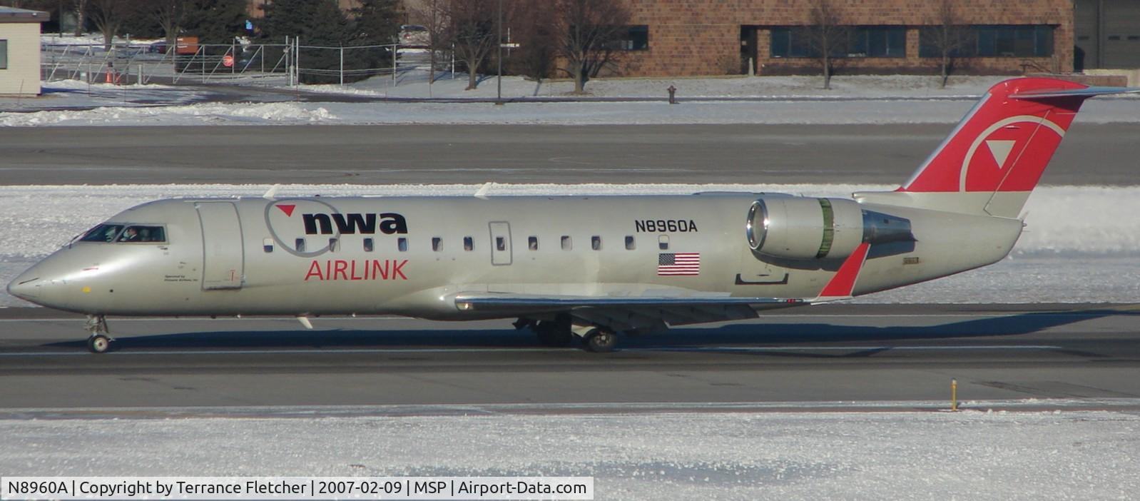 N8960A, 2004 Bombardier CRJ-200 (CL-600-2B19) C/N 7960, Canadair CLRJ