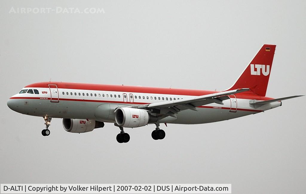 D-ALTI, 2002 Airbus A320-214 C/N 1806, Airbus A320-214