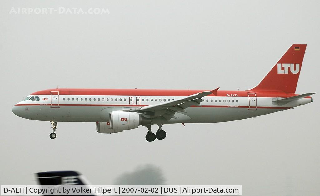 D-ALTI, 2002 Airbus A320-214 C/N 1806, Airbus A320-214