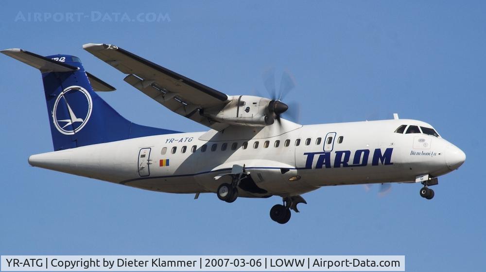 YR-ATG, 1999 ATR 42-500 C/N 605, Finale for rwy11