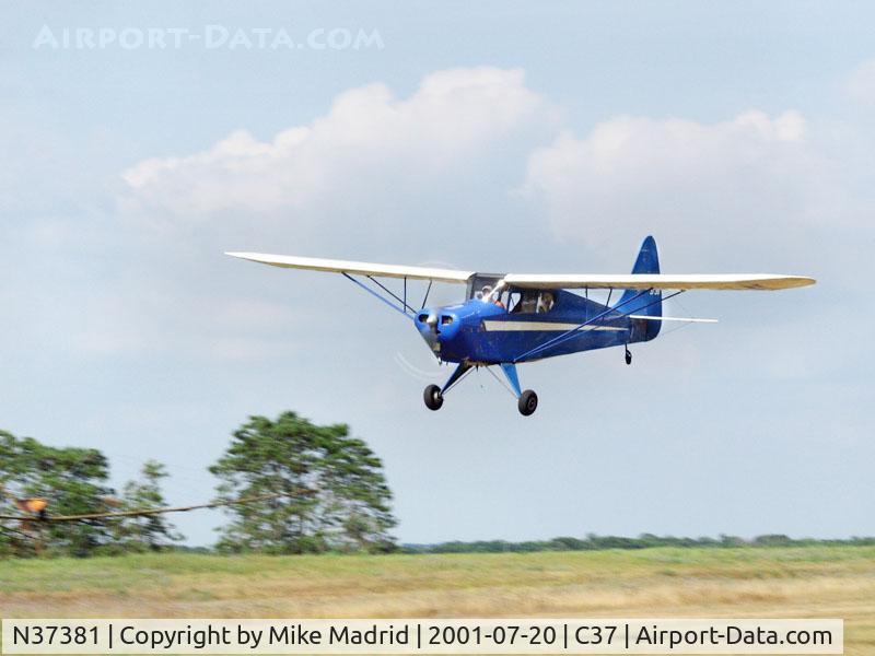 N37381, 1941 Interstate S-1A Cadet C/N 224, On final at Brodhead