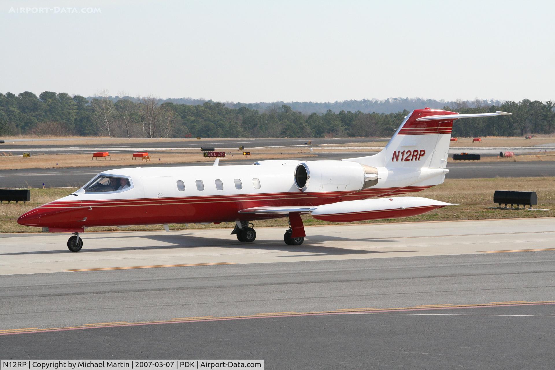 N12RP, 1980 Gates Learjet 35A C/N 278, Taxing to Epps Air Service