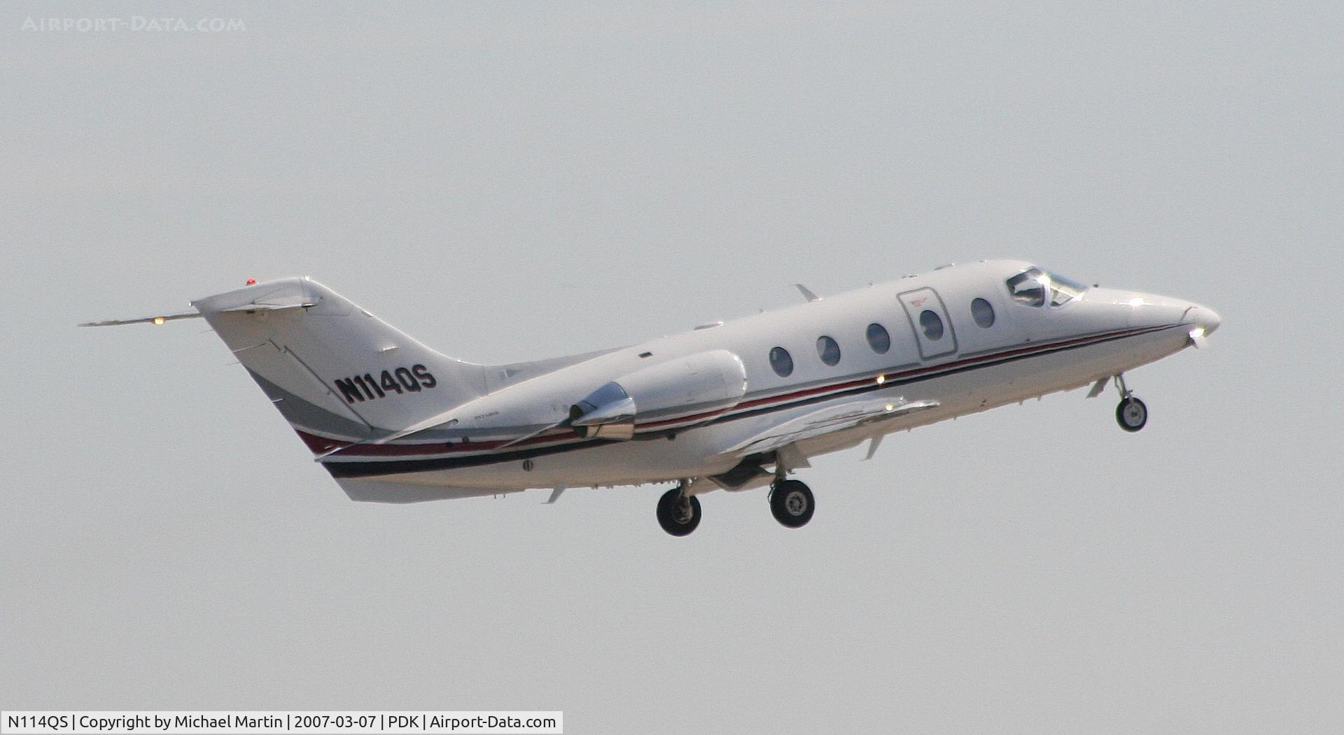 N114QS, 2007 Raytheon Beechjet 400A C/N RK-469, Departing PDK enroute to SSI