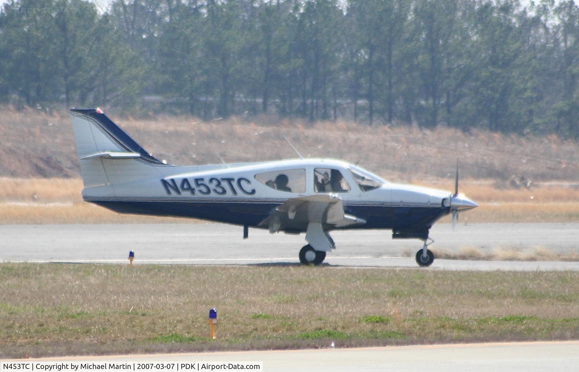 N453TC, 1976 Rockwell International 112A Commander C/N 453, Landing Runway 20R