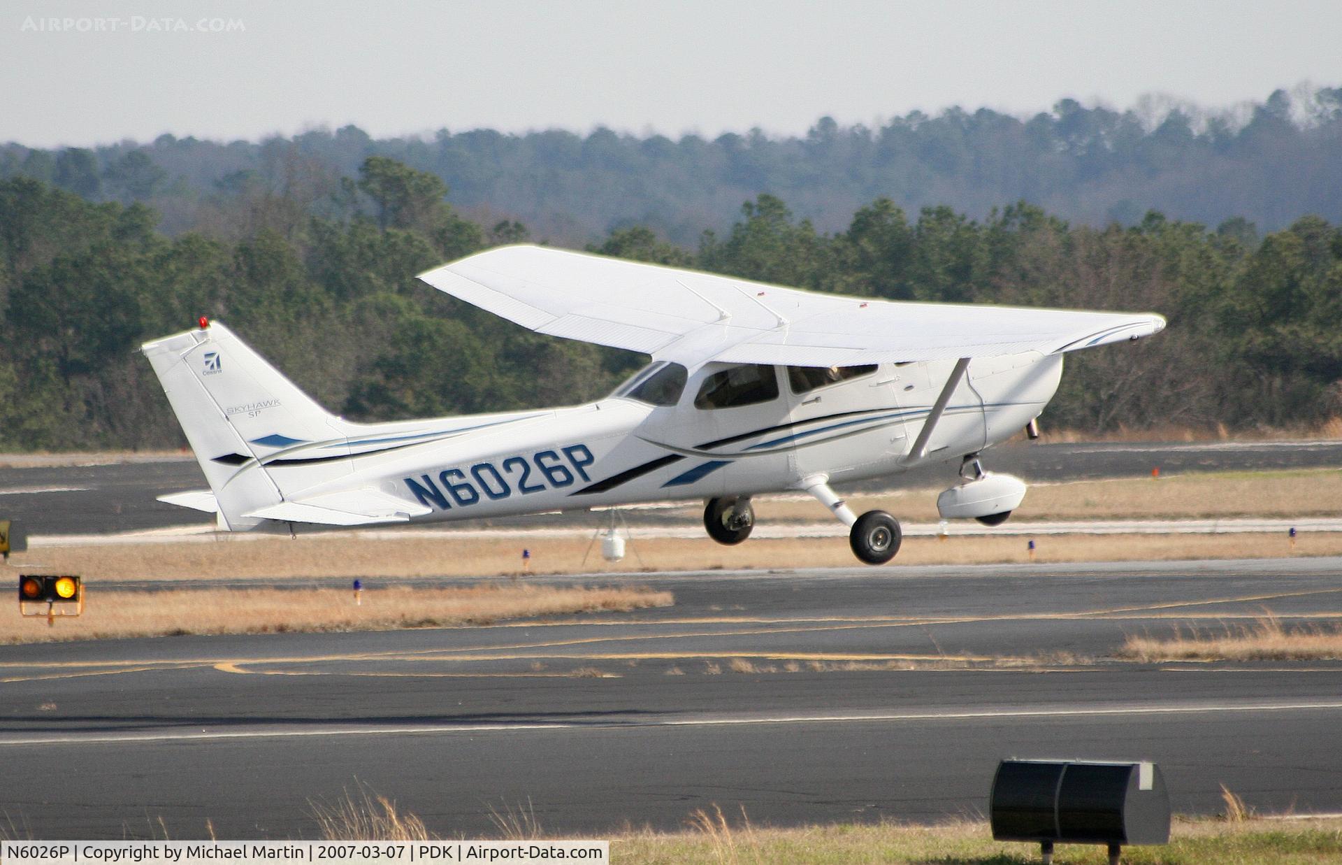 N6026P, 2006 Cessna 172S C/N 172S10204, Departing PDK enroute to GVL