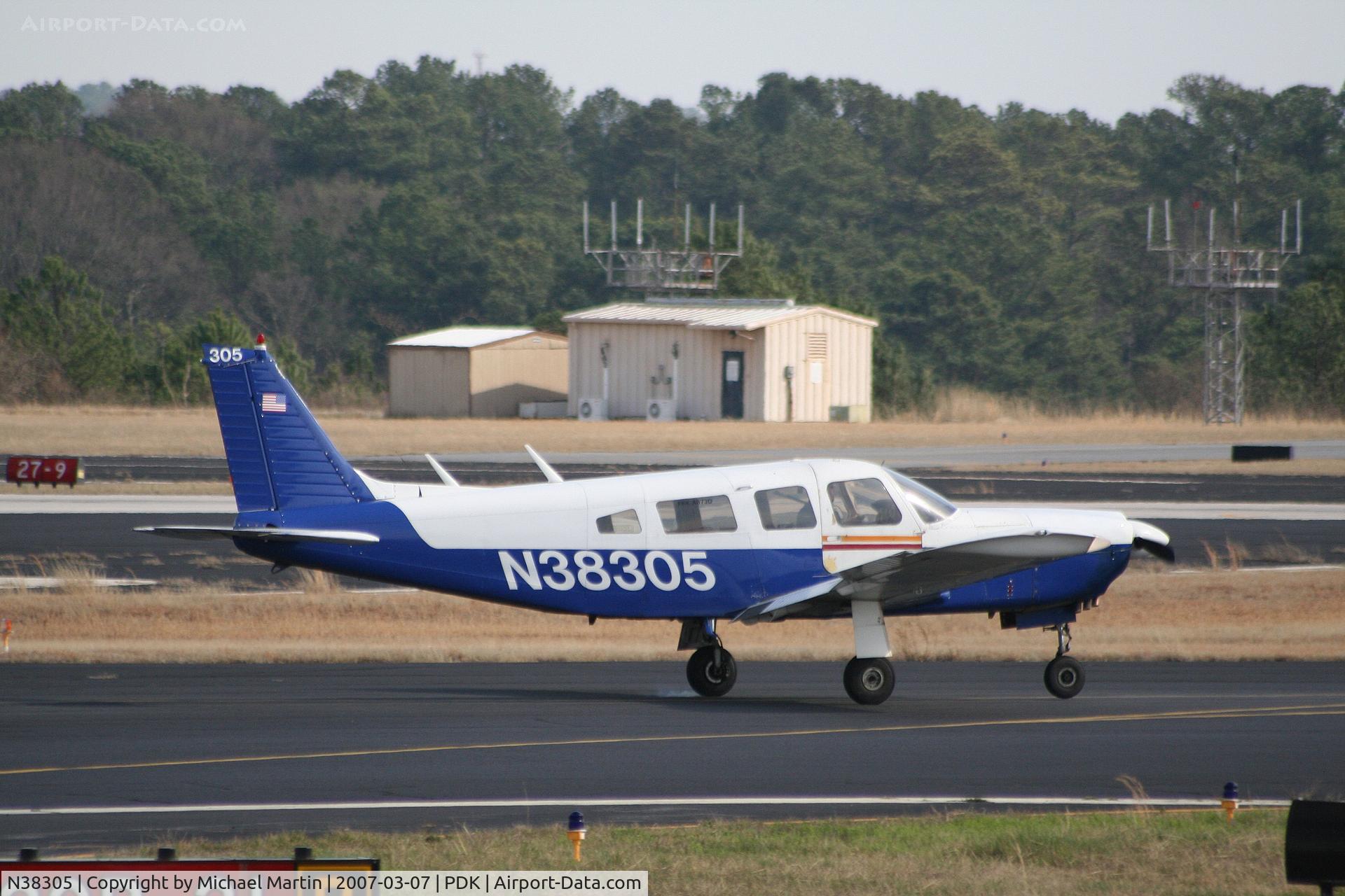 N38305, 1977 Piper PA-32R-300 Cherokee Lance C/N 32R-7780413, Checkout Port Door!