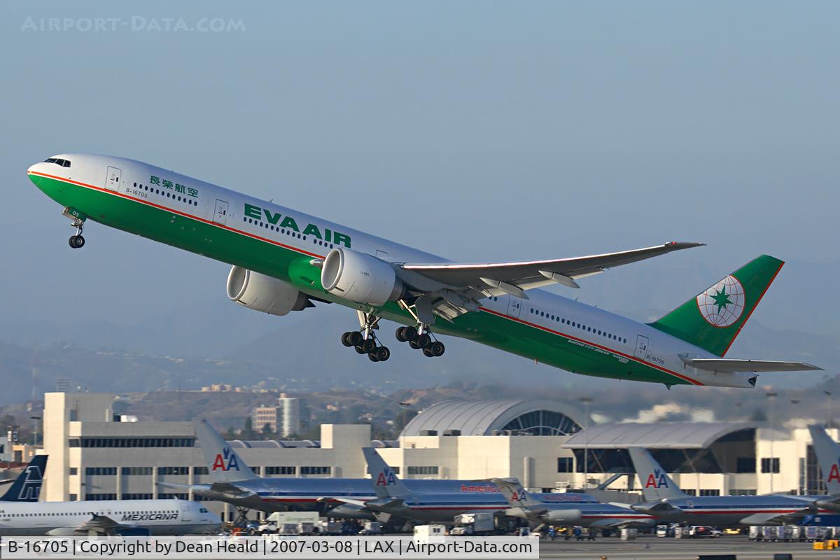 B-16705, 2006 Boeing 777-35E/ER C/N 32645, First time I've seen this plane, or any EVA Air 777 at LAX departing during the day! EVA Air B-16705 (FLT EVA11) climbing out from RWY 25R enroute to Chiang Kai Shek Int'l (RCTP).