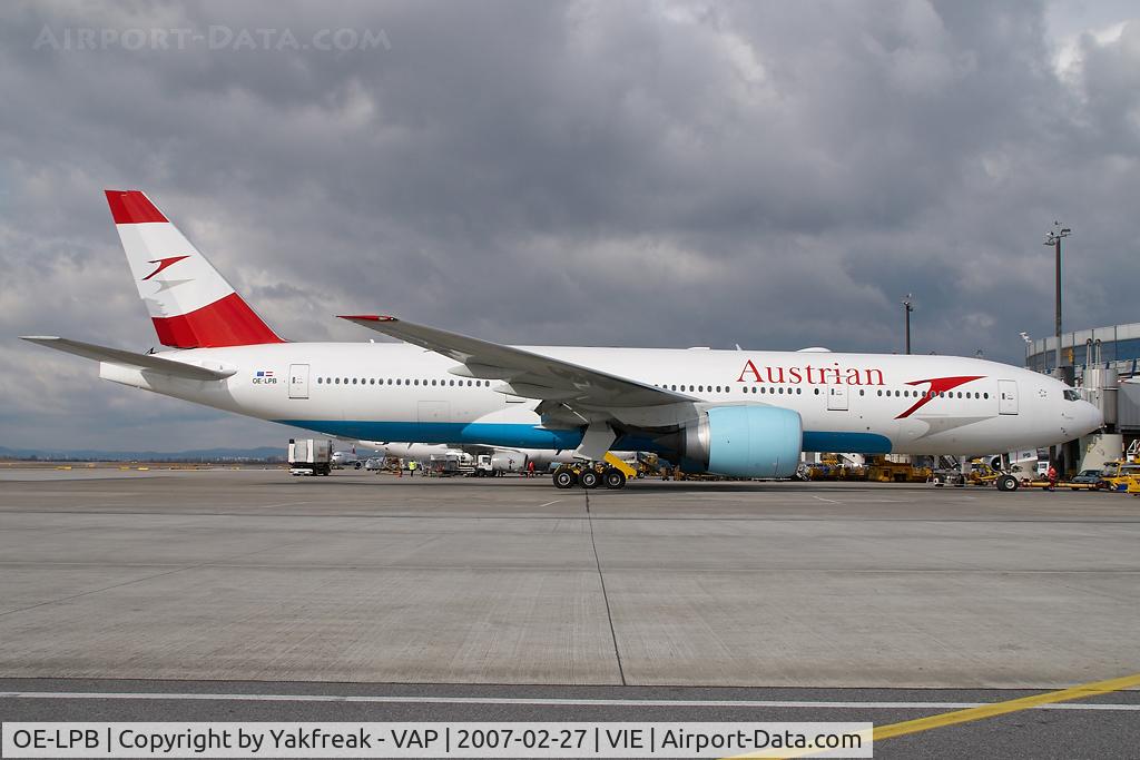 OE-LPB, 1998 Boeing 777-2Z9/ER C/N 28699, Austrian Airlines Boeing 777-200