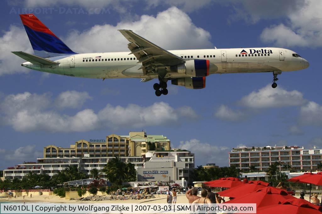 N601DL, 1985 Boeing 757-232 C/N 22808, visitor