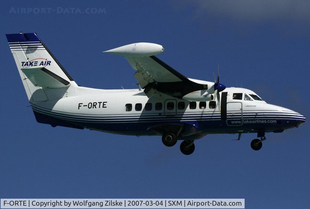 F-ORTE, 1990 Let L-410UVP-E20 Turbolet C/N 902413, visitor