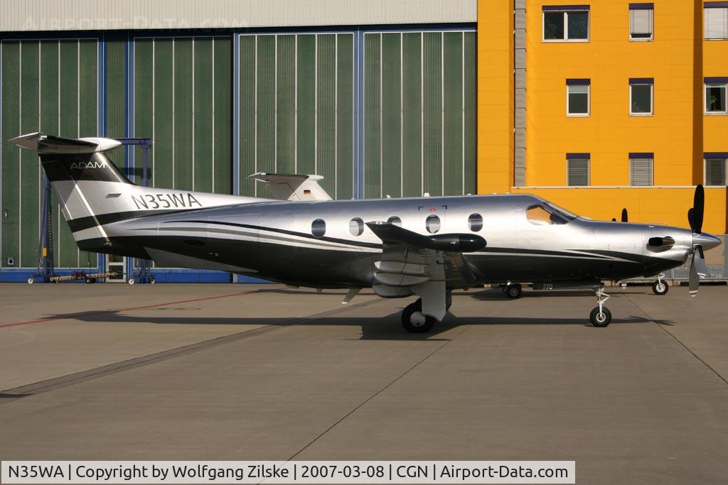 N35WA, 2006 Pilatus PC-12/47 C/N 770, visitor