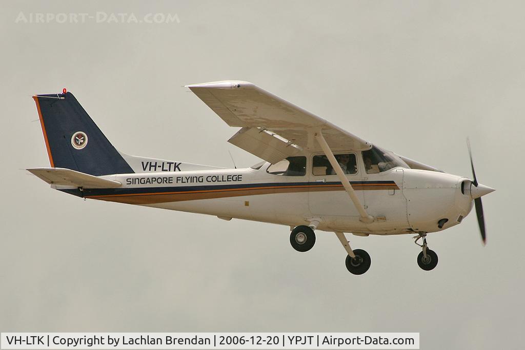 VH-LTK, 2002 Cessna 172R C/N 17281139, Cessna 172R