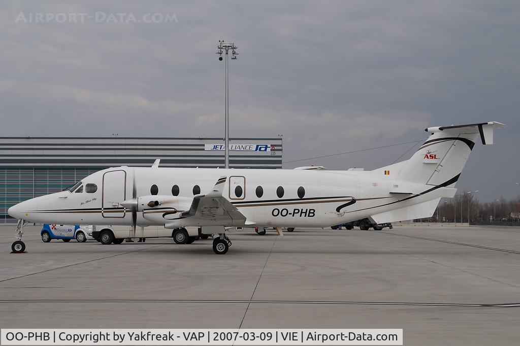 OO-PHB, 1994 Beech 1900D C/N UE-106, Air Service Liege Beech 1900D