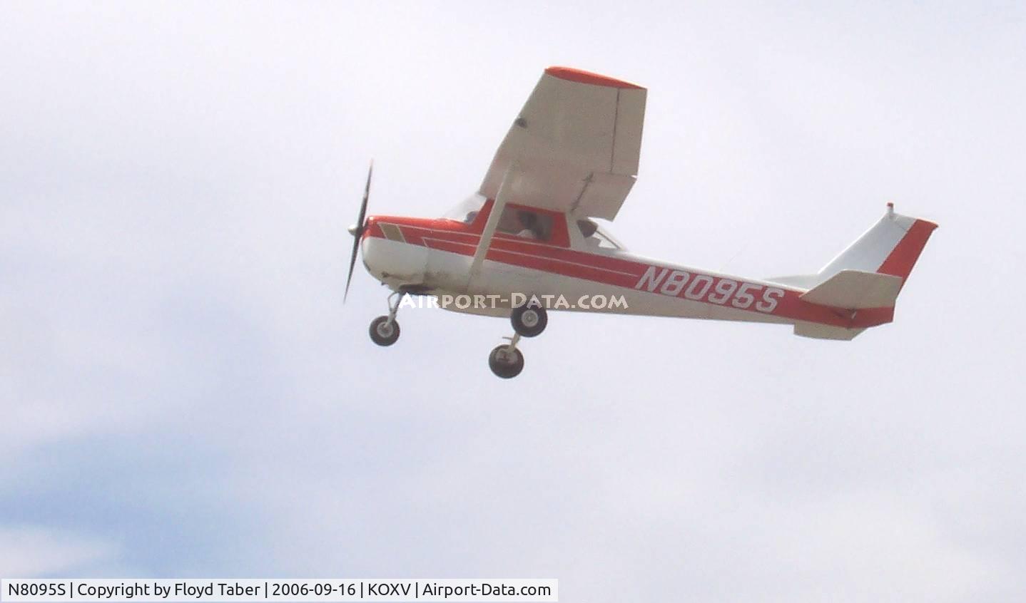 N8095S, 1965 Cessna 150F C/N 15061695, Takeoff and climbout