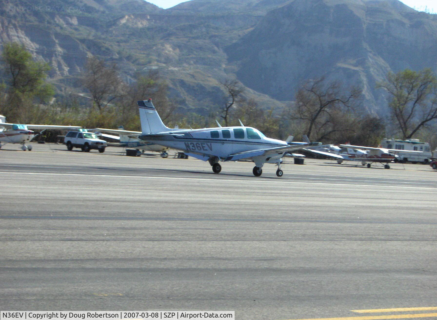 N36EV, 1979 Beech A36 Bonanza 36 C/N E-1469, 1979 Beech A36 BONANZA, Continental IO-520 285 Hp, takeoff roll Rwy 22