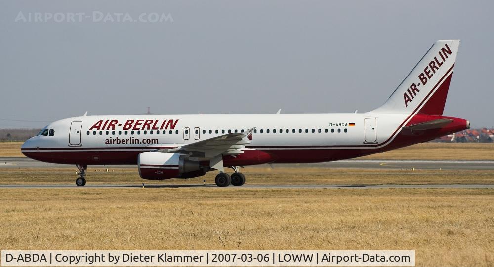 D-ABDA, 2005 Airbus A320-214 C/N 2539, Taxiing to the gat