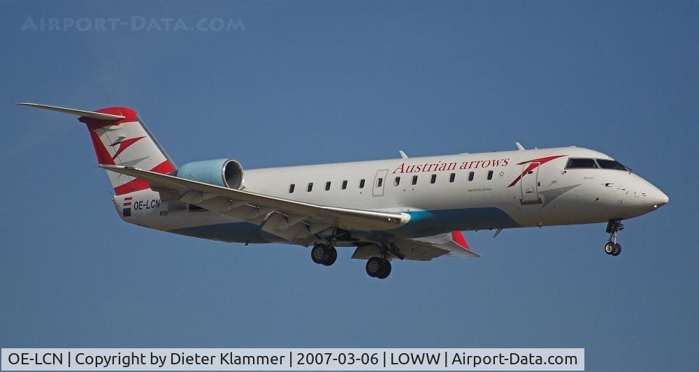 OE-LCN, 2000 Canadair CRJ-200LR (CL-600-2B19) C/N 7365, Finale for RWY 11