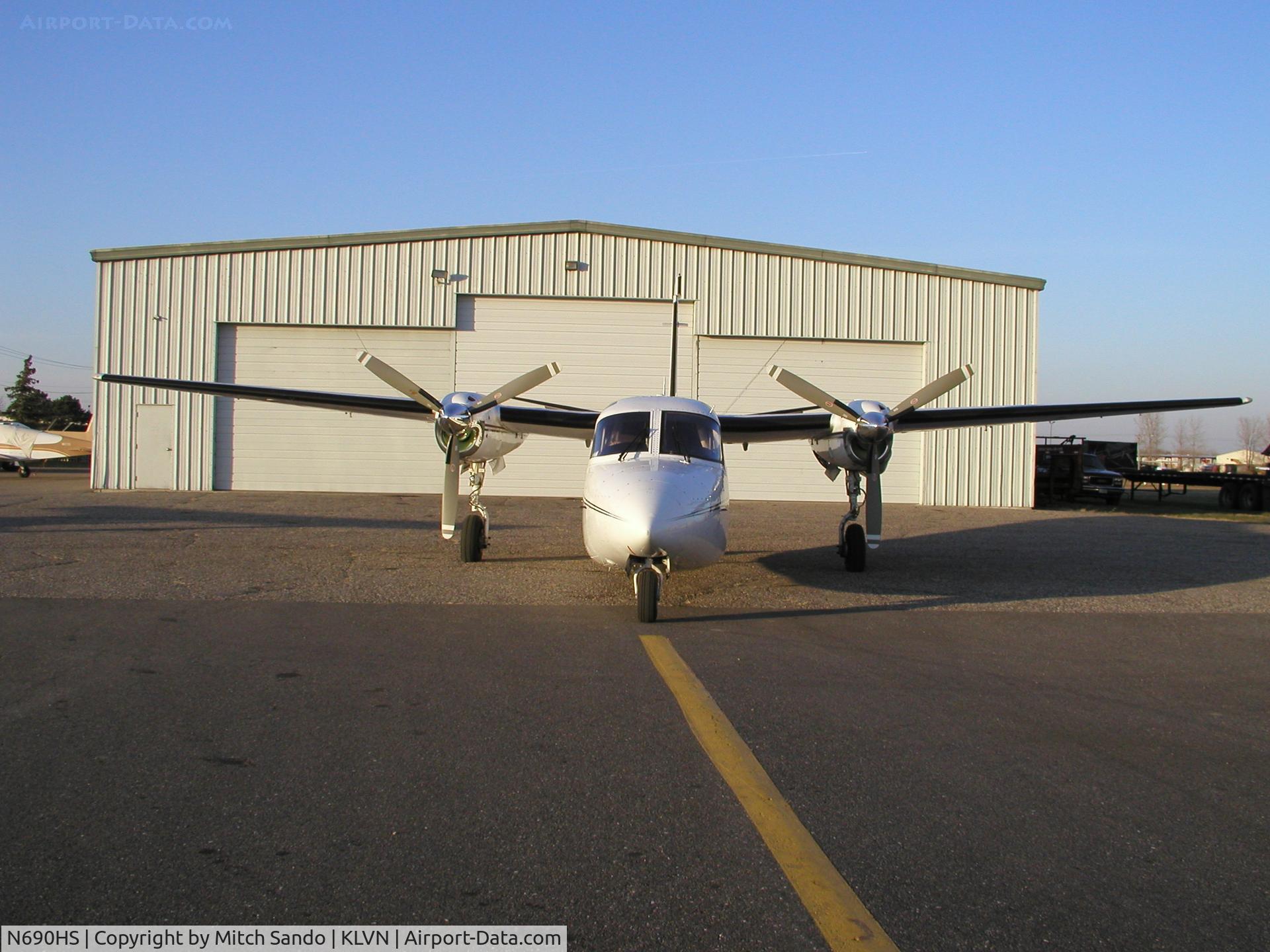 N690HS, 1978 Rockwell International 690B C/N 11431, This aircraft usually flies down to the Chicago area.