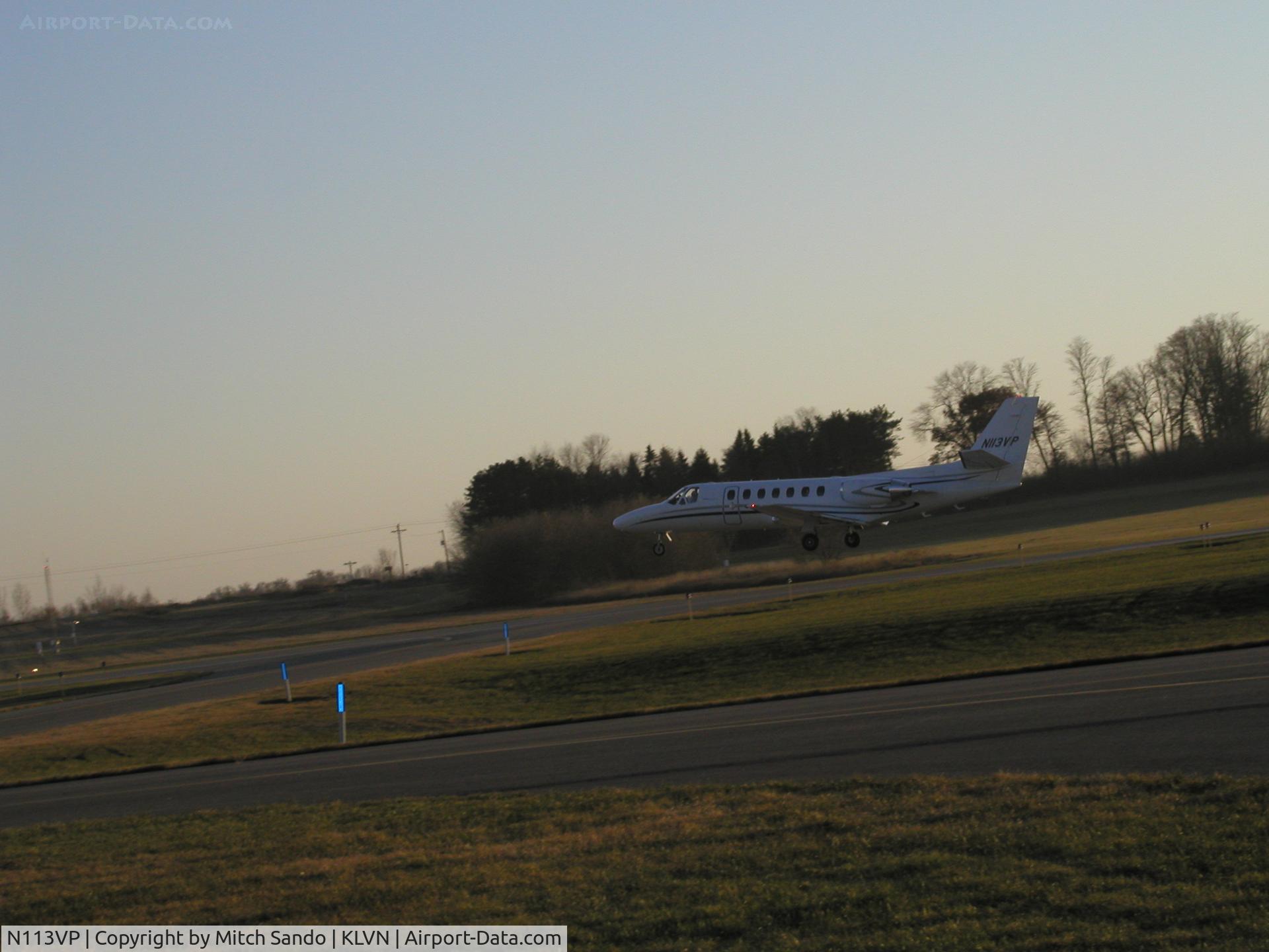 N113VP, 1991 Cessna 560 Citation V C/N 560-0113, 113VP as he departs off to the Spirit of St. Louis Airport (SUS).