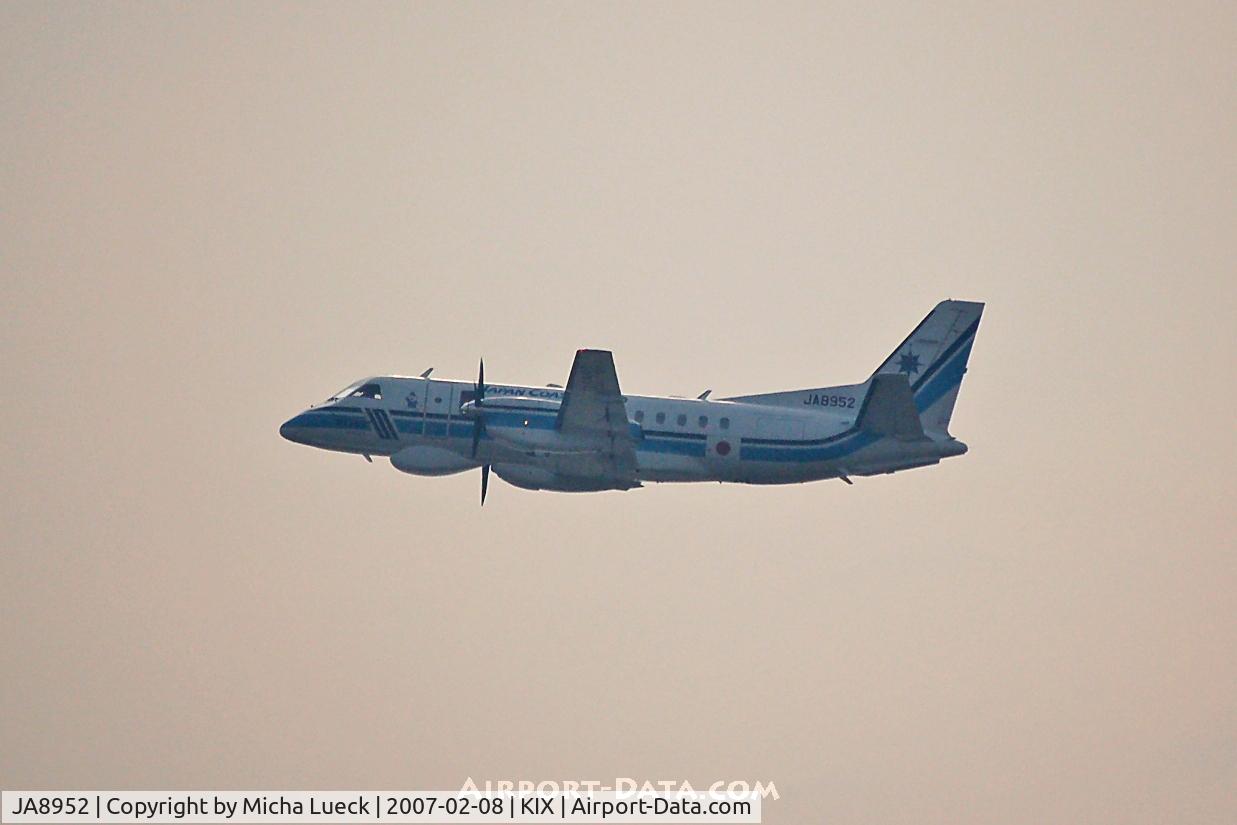 JA8952, 1997 Saab 340B C/N 340B-405, Climbing out of Kansai